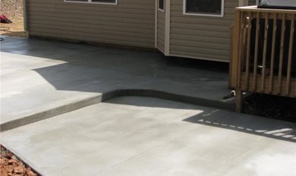 Concrete Patio with Broom Finish