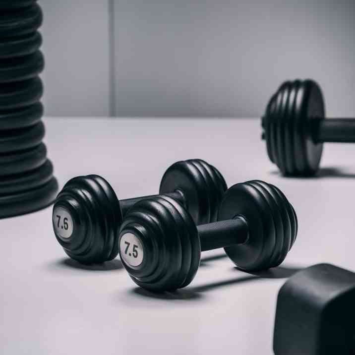Four 7.5 KG Dumbbells that weigh 30kg